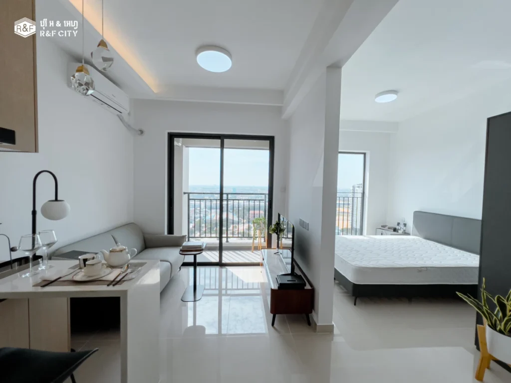 Room : Miro