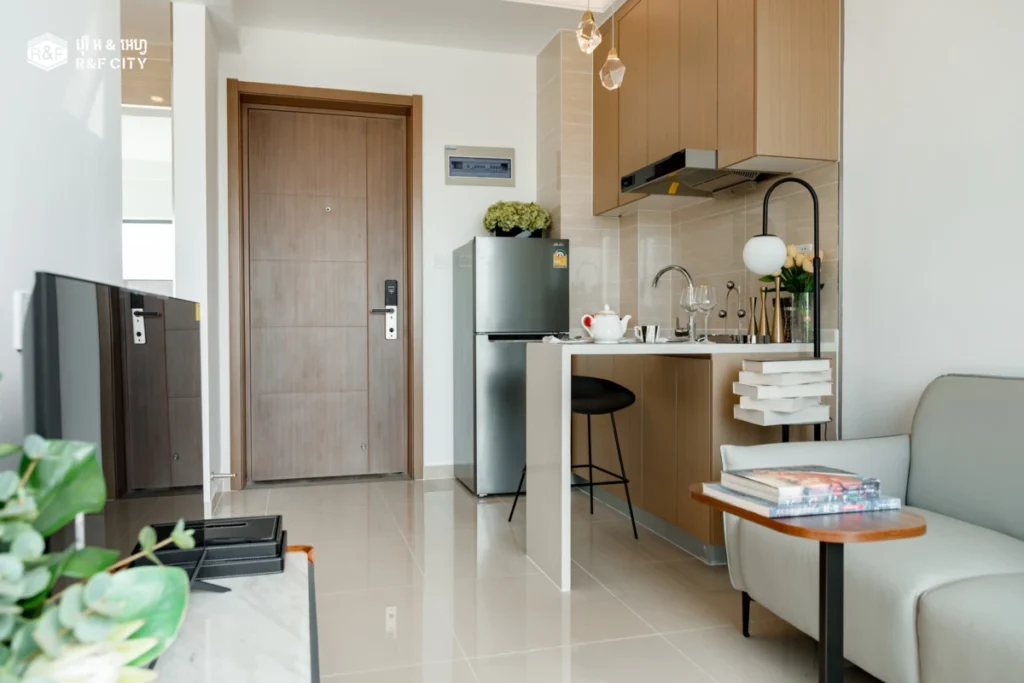 Room : Miro